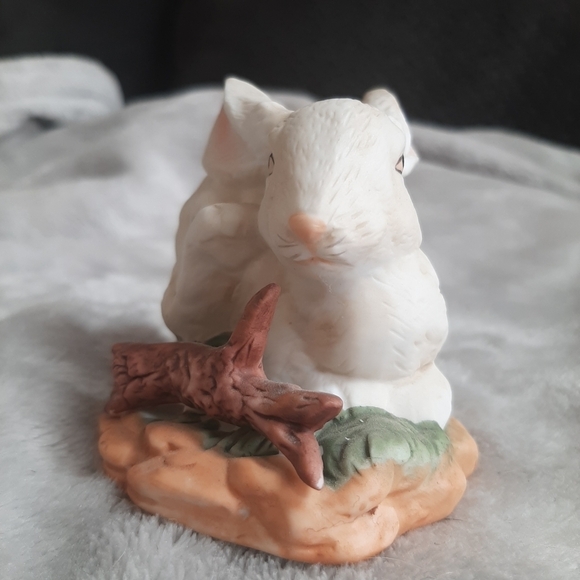 Vintage Artistic Gifts California Painted Ceramic Bunny Figurine Rustic Easter - Picture 3 of 5